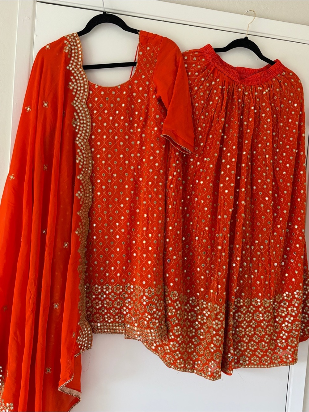 3 piece Indian outfit Orange Ethnic Set with Gold Mirror Work Indian suit party - Picture 5 of 6